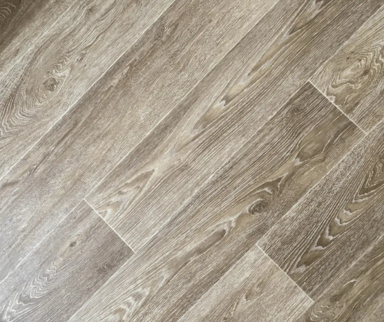 Click and glue-down LVT